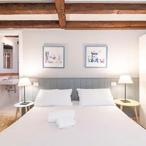 Ve.n.i.ce Cera San Marco Terrace Apartment Venice