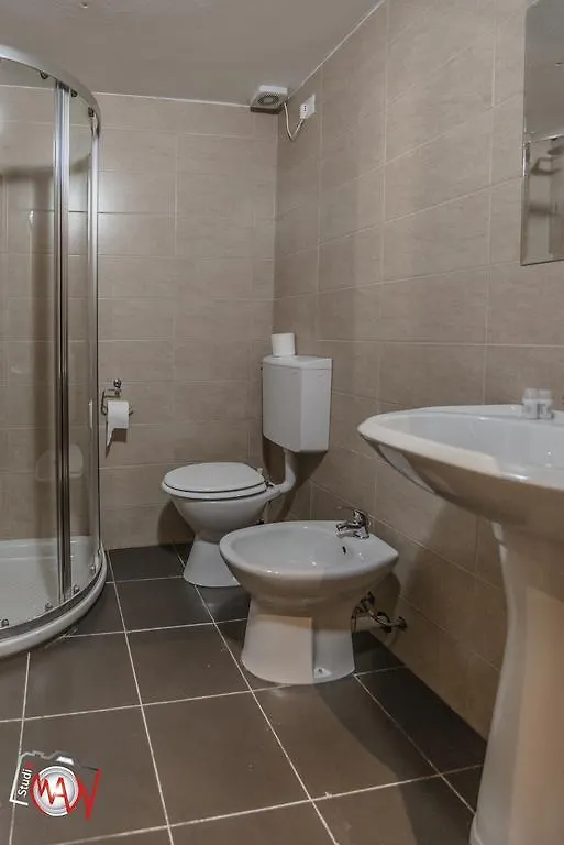 Hotel Moderno ليكو