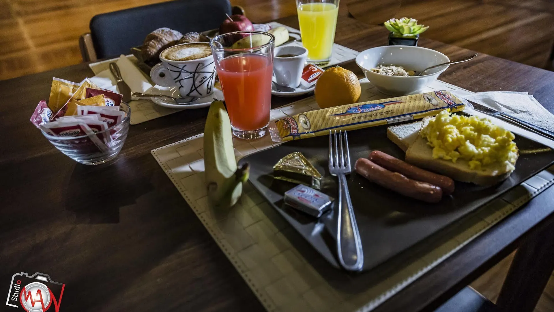 Hotel Moderno ليكو