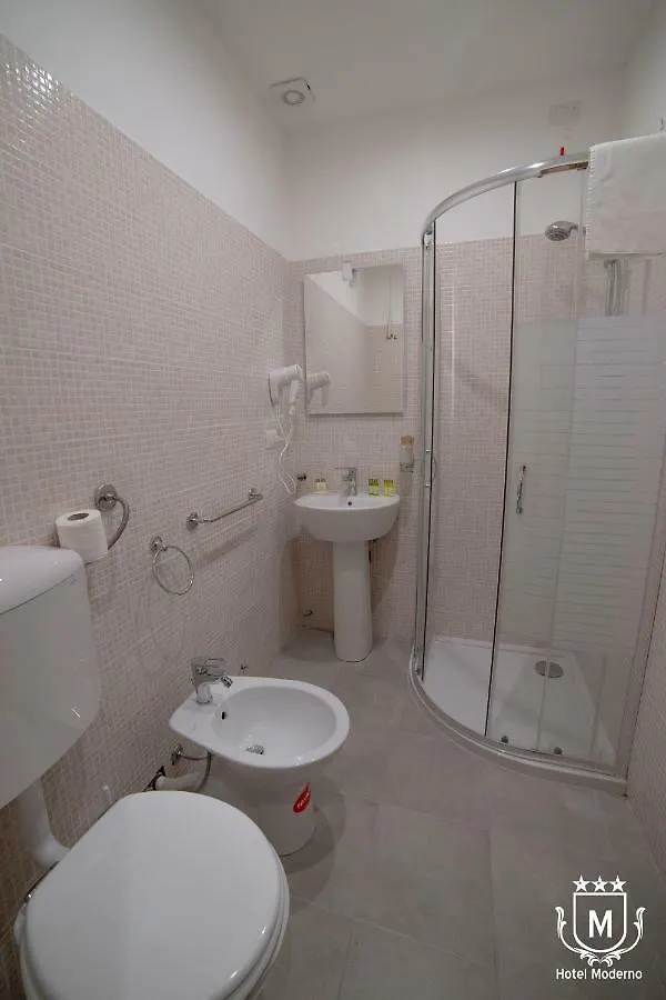 Hotel Moderno ليكو