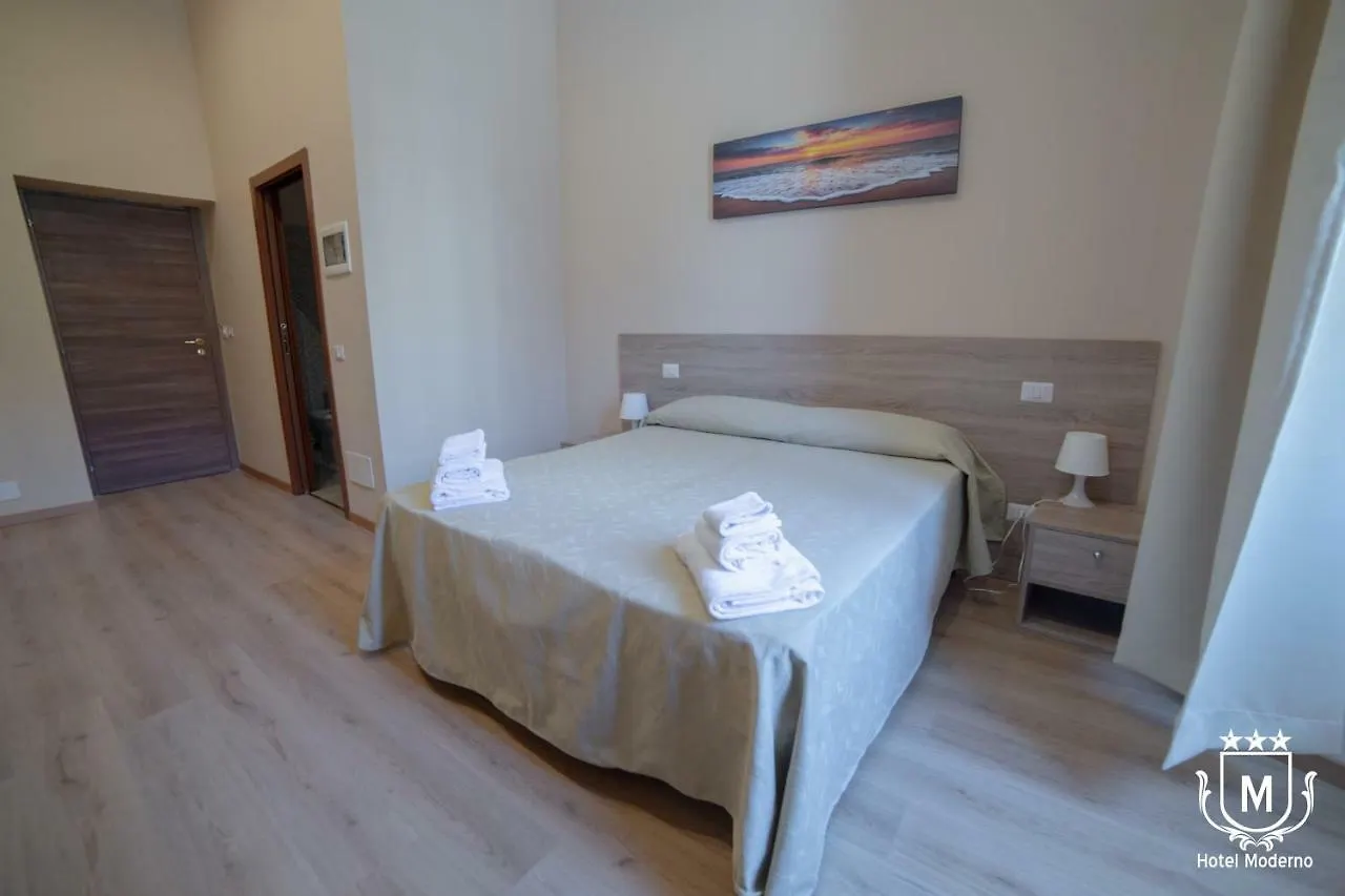 ***  Hotel Moderno ليكو إيطاليا