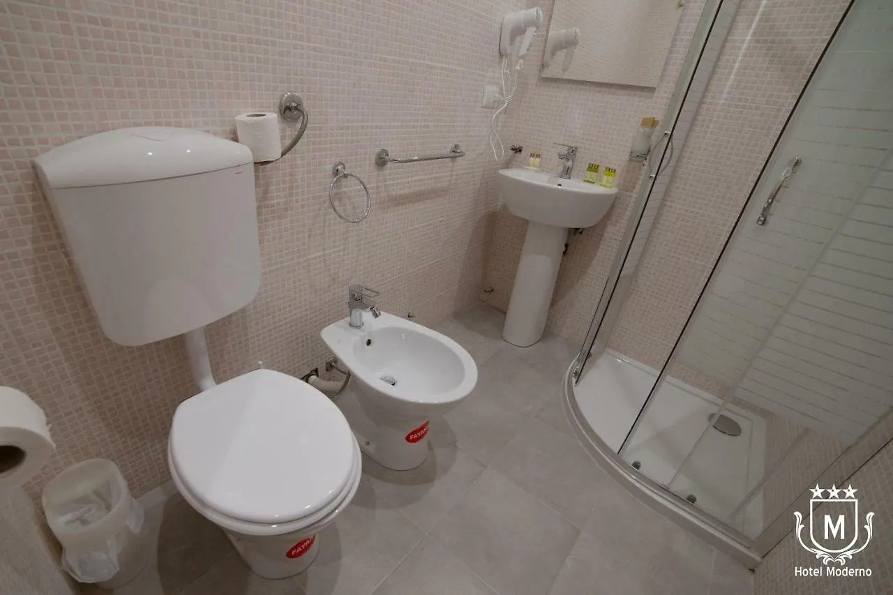 Hotel Moderno ليكو